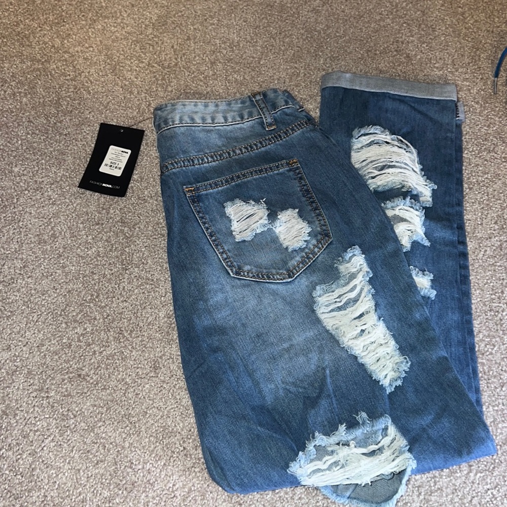 Brand new Distressed denim boyfriend jeans